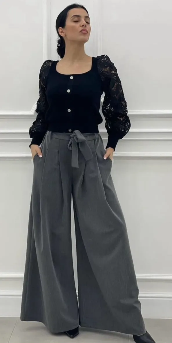 Schicke und fließende Hose mit Schleife
